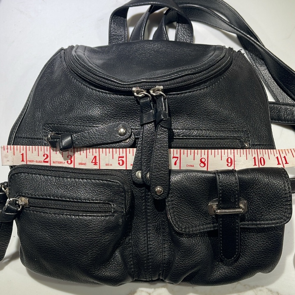 PELLE STUDIO Pebble Leather Backpack Sling Bag, Black, Leopard fabric interior - Picture 15 of 15